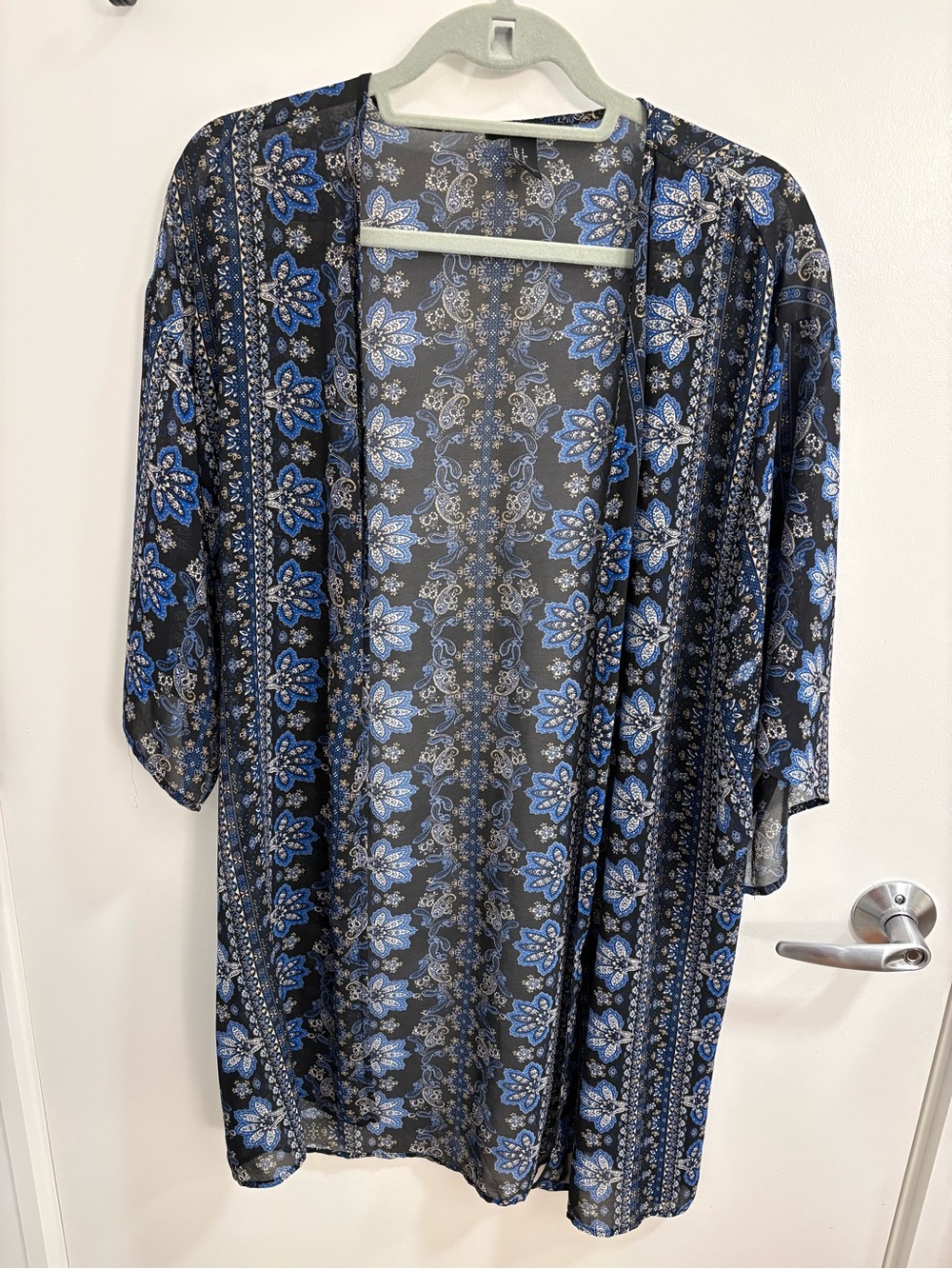 Forever 21 Black and Blue Floral Sheer Kimono Tunic